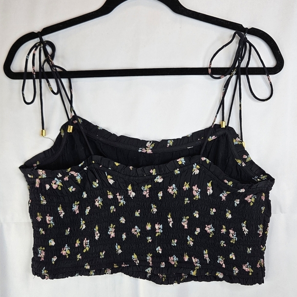 Free People Black Floral Smocked Cropped Tie At Shoulder Summer Top Sz S. - Picture 6 of 10
